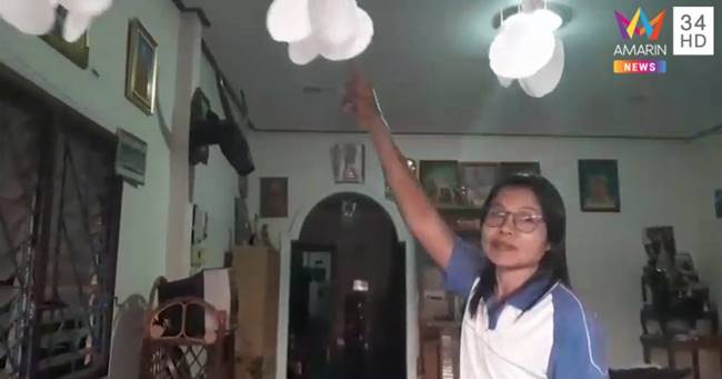 กระสุนตกใส่หลังคาบ้าน