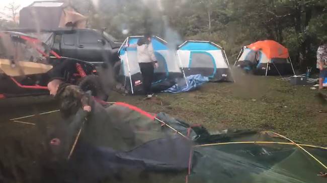 รีวิวนอนเต็นท์ แหลมผาตัด เพชรบูรณ์