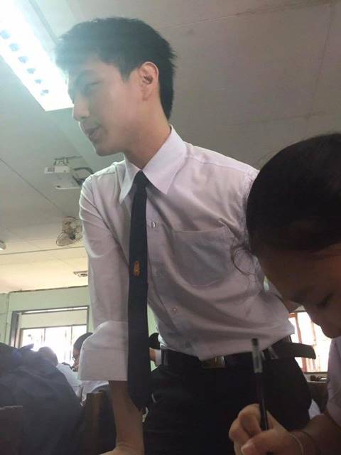 พบอีกแล้ว ครูฝึกสอนหล่อ กระแสแรงแห่งโซเชียล ทำนักเรียนกรี๊ดลั่น