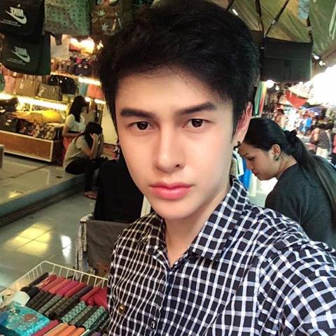 ทั้งสวยทั้งหล่อ ! มาร์ค คณัสนันท์ แต่งชายก็หล่อพุ่ง แต่งหญิงก็สวยเว่อร์