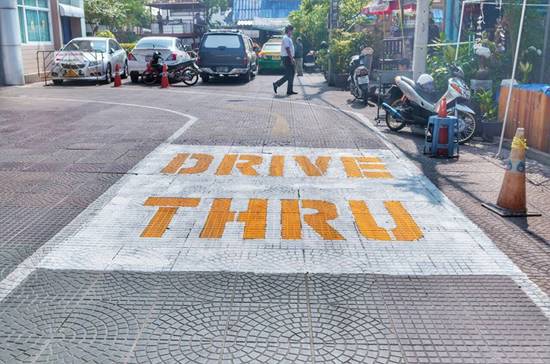 กทม. เปิดบริการ จอด คัด จร คัดสำเนาทะเบียนบ้าน โดยไม่ต้องลงจากรถ