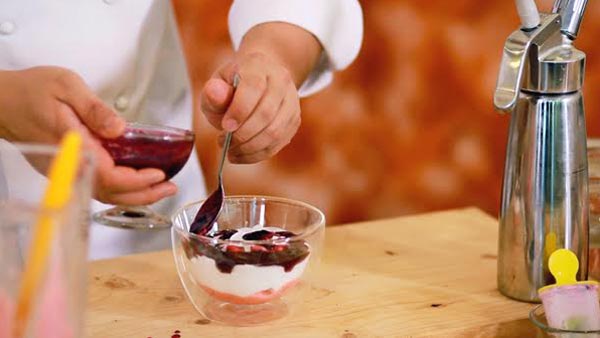 นมเปรี้ยวบิงซู อีกหนึ่งเมนูคลายร้อนช่วงซัมเมอร์ ทำเองก็ได้ ง่ายจัง