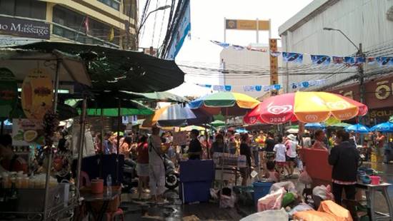 บรรยากาศสงกรานต์ 2559 ทั่วไทย ชุ่มฉ่ำดับร้อนกันถ้วนหน้า