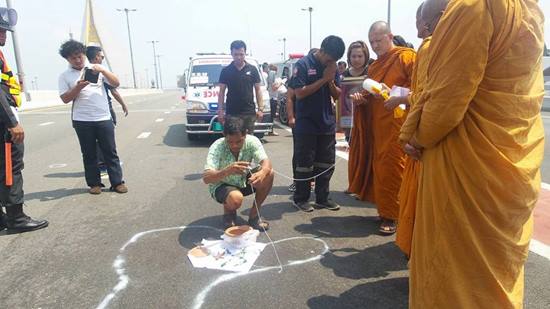 แม่แฟนตำรวจขี่บิ๊กไบค์ เชิญดวงวิญญาณลูกสาวกลับบ้าน