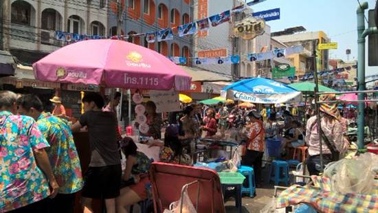 บรรยากาศสงกรานต์ 2559 ทั่วไทย ชุ่มฉ่ำดับร้อนกันถ้วนหน้า