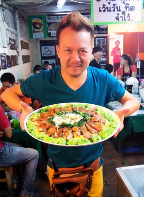 บะหมี่เฮียฮ๋ง อภิมหาบะหมี่ยักษ์ จัดหนัก 60 ก้อน จนได้ฉายาบะหมี่พ่-มึงตาย