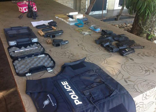 คอมมานโดบุกค้นบ้าน ไชยา สะสมทรัพย์ เร่งสอบโยงคดีอาชญากรรม