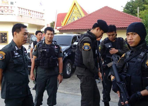 คอมมานโดบุกค้นบ้าน ไชยา สะสมทรัพย์ เร่งสอบโยงคดีอาชญากรรม