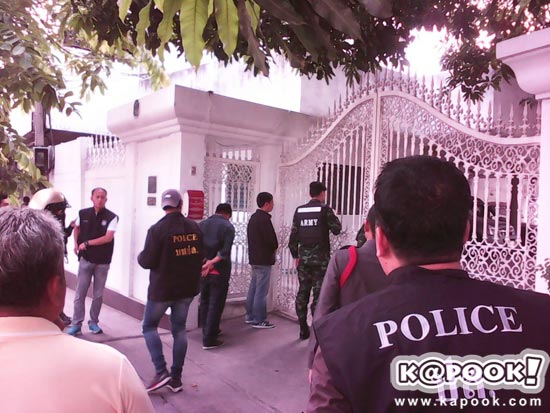 บุกจับไฮโซนามสกุลดัง ลอบปลูกกัญชากว่า 20 ต้น เสพเองในบ้าน