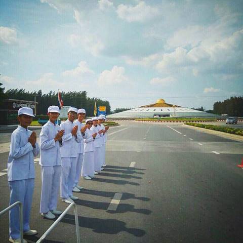 ทนายจ่อฟ้อง Trasher Bangkok ปูดภาพล้อเลียนธัมมชโย จัดปาร์ตี้จานบิน