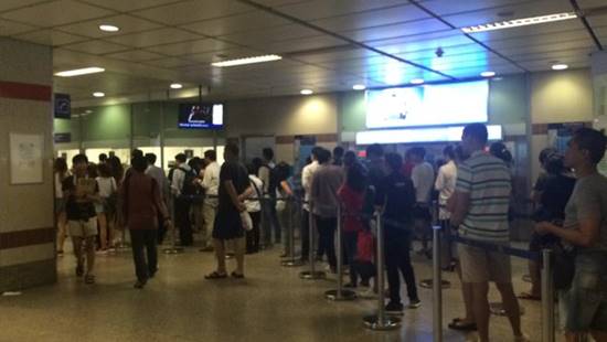 รถไฟฟ้าใต้ดิน MRT ประตูอัตโนมัติขัดข้องเกือบทุกสถานี ยังเดินรถปกติ-ใช้คูปองแทนรถไฟฟ้าใต้ดิน MRT ประตูอัตโนมัติขัดข้องเกือบทุกสถานี ยังเดินรถปกติ-ใช้คูปองแทน