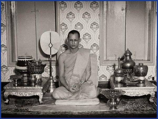 10 ภาพแห่งความทรงจำ ในหลวง รัชกาลที่ 9 ของปวงชนชาวไทย