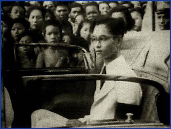 10 ภาพแห่งความทรงจำ ในหลวง รัชกาลที่ 9 ของปวงชนชาวไทย10 ภาพแห่งความทรงจำ ในหลวง รัชกาลที่ 9 ของปวงชนชาวไทย  