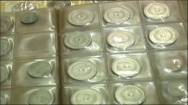 ปู่ชาวพิมายวัย 78 โชว์เหรียญ-ธนบัตร ตั้งแต่รัชกาลที่ 5 รวมแล้วทะลุหลักพัน