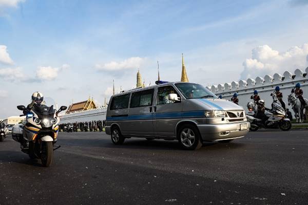 ภาพชุดประวัติศาสตร์ 14 ตุลาคม 2559 พระราชพิธีเคลื่อนพระบรมศพพ่อหลวงของชาวไทย