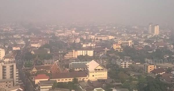 เชียงรายอ่วม ! หมอกควันปกคลุมทั่วเมือง เหตุจากประเทศเพื่อนบ้านเผาป่า