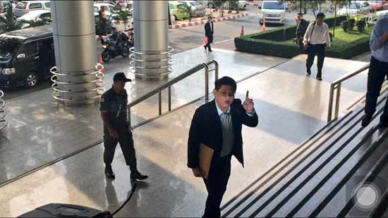 ชี้ชะตาวันนี้ ! สรยุทธ ขึ้นศาลฟังพิพากษาคดี บ.ไร่ส้ม เบี้ยวค่าโฆษณา