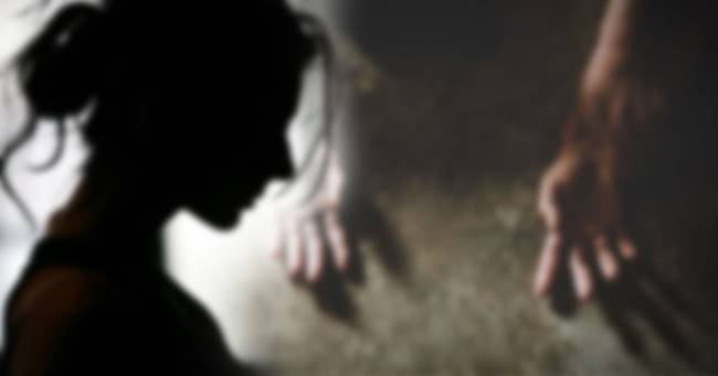 ข่มขืนตั้งแต่เด็ก