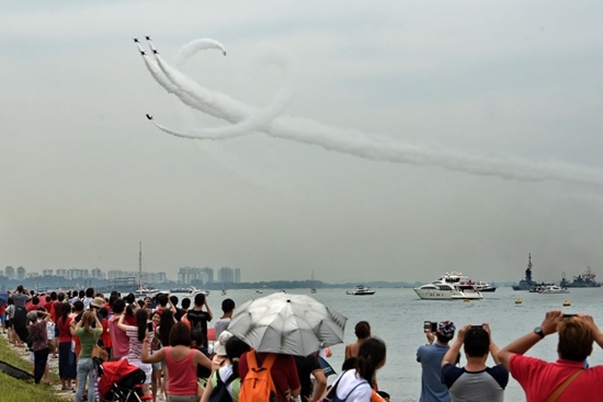 ประมวลภาพสิงคโปร์จัดงานยิ่งใหญ่ ฉลองวันชาติครบ 50 ปี