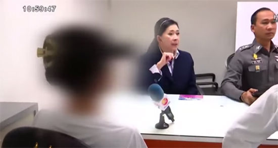 คุณตาร้องทุกข์ปวีณา แม่เมายา  ดื่มสุรา ทุบตีลูก 2 ขวบจนไหปลาร้าหัก