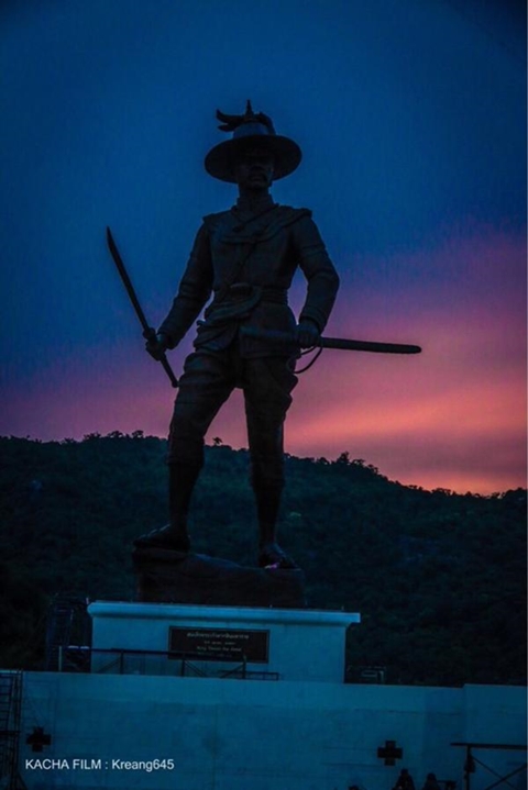 งดงาม ! 7 พระบรมราชานุสาวรีย์ฯ ยามอาทิตย์อัสดง ณ อุทยานราชภักดิ์
