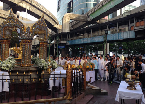 บวงสรวงใหญ่องค์ท้าวมหาพรหมเอราวัณ บูชา 6 เทพราชประสงค์