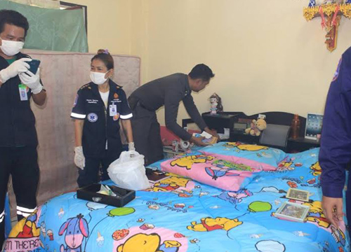 เกย์หนุ่มน้อยใจแฟนบอกไปตายซะ คว้าเชือกผูกคอตายในห้องพักเกย์หนุ่มน้อยใจแฟนบอกไปตายซะ คว้าเชือกผูกคอตายในห้องพัก