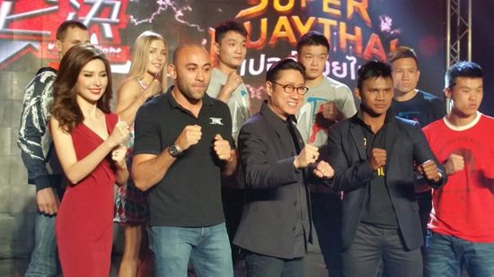 บัวขาว ซ้อมหนัก เตรียมลงศึกคุนหลุนไฟต์ 3 รุม 1