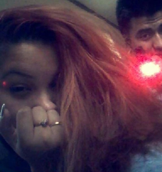 สาวโพสต์ภาพเซลฟี่ขณะแฟนหนุ่มเล่นปืนจ่อหัว สลดปืนลั่นดับอนาถ