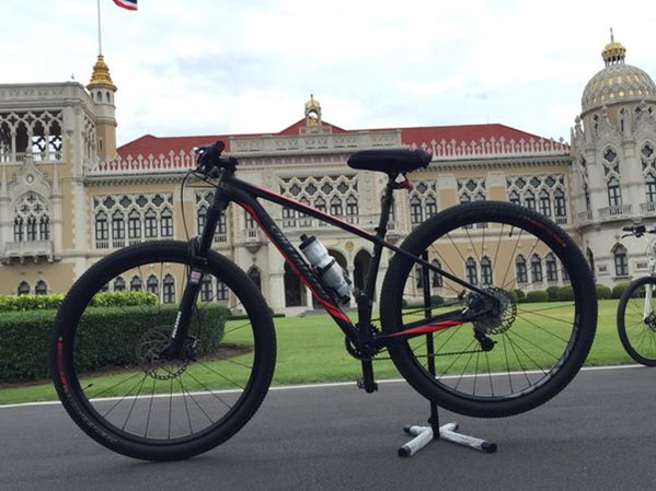 ประยุทธ์ นำ ครม. ซ้อมปั่นจักรยาน