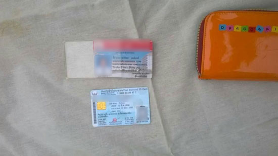 แม่ขี่มอเตอร์ไซค์ส่งลูกสาวไปโรงเรียน แต่ไปไม่ถึง โดน 18 ล้อเฉี่ยวดับ