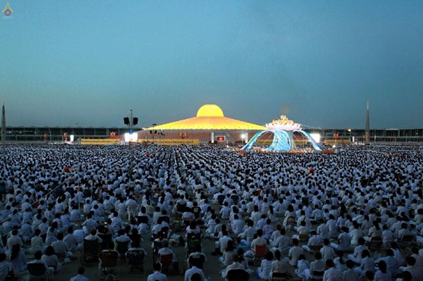 งานกฐินวัดพระธรรมกาย ยิ่งใหญ่อลังการอย่างกับพิธีเอเชี่ยนเกมส์ !!