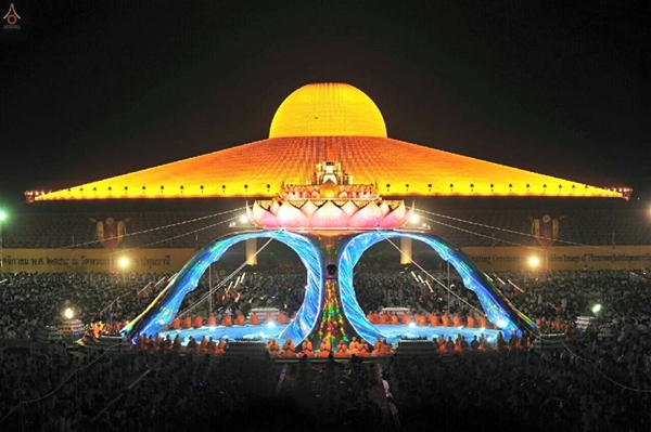 งานกฐินวัดพระธรรมกาย