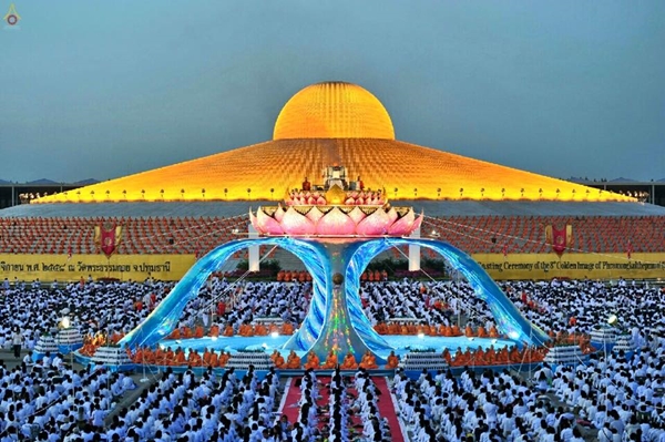 งานกฐินวัดพระธรรมกาย