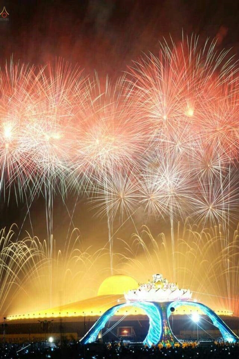 งานกฐินวัดพระธรรมกาย ยิ่งใหญ่อลังการอย่างกับพิธีเอเชี่ยนเกมส์ !!