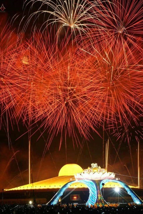 งานกฐินวัดพระธรรมกาย ยิ่งใหญ่อลังการอย่างกับพิธีเอเชี่ยนเกมส์ !!