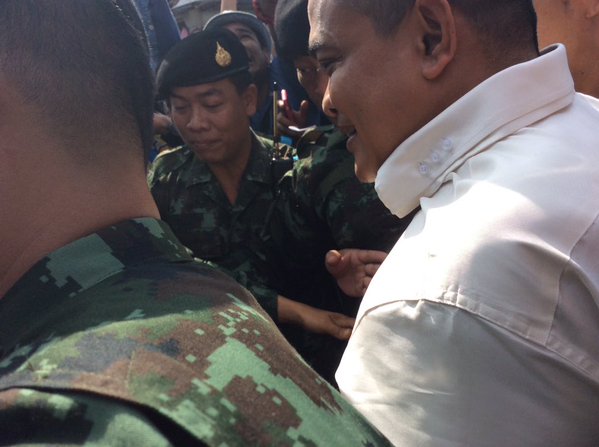 ทหารรวบแล้ว'จตุพร-ณัฐวุฒิ