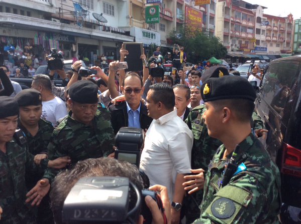 ทหารรวบแล้ว'จตุพร-ณัฐวุฒิ