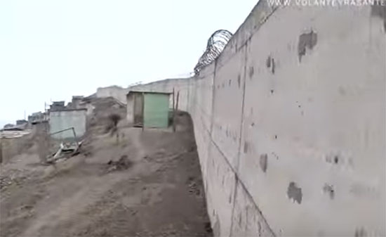 เปรูสร้างกำแพงกั้นเขตแดนคนรวย-คนจน ยาวกว่า 10 กม.