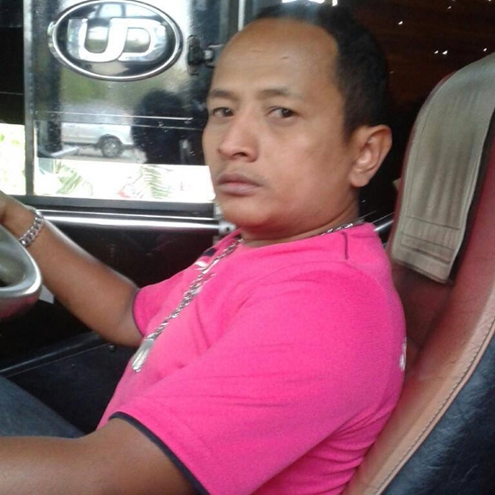 เจ๋ง ! หนุ่มวัย 35 ผุดไอเดียแปลงรถเก๋งเป็นมินิบัส สวยเท่ สุด ๆ