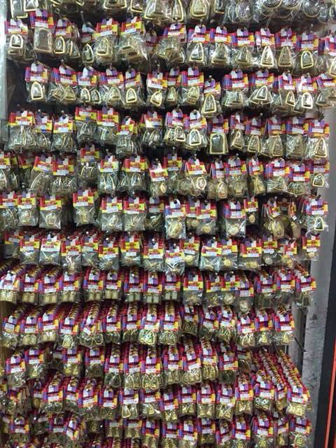 อึ้งเลย ! พระเครื่องบรรจุถุง ขายเกลื่อนสำเพ็ง-เริ่มต้น 20 บาท