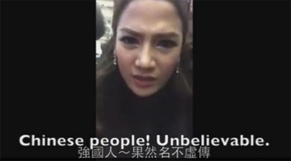 สื่อจีนตีข่าว สาวไทยอัดคลิปด่านักท่องเที่ยวจีนแซงคิว-แห่ขอโทษแทน