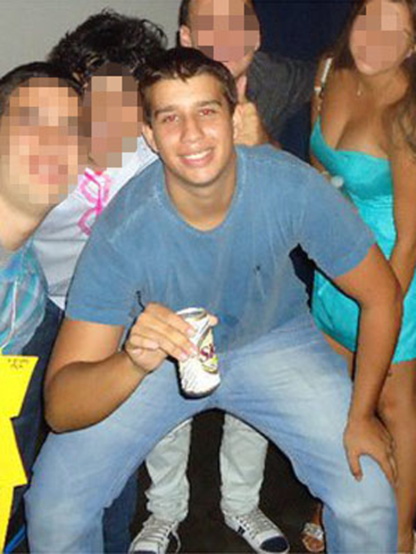 นักศึกษาสุดคะนอง ท้าดื่มวอดก้า 25 ช็อตใน 1 นาที ดับ-ป่วยระนาว