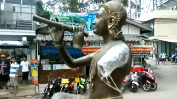 รู้แล้ว สาเหตุรูปปั้นพระอภัยมณีเกาะเสม็ด แขนหัก-สั่งเร่งซ่อม 