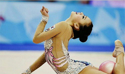 ซอนยอนแจ นางฟ้ายิมนาสติกเกาหลีใต้ คว้าเหรียญทองตามคาด