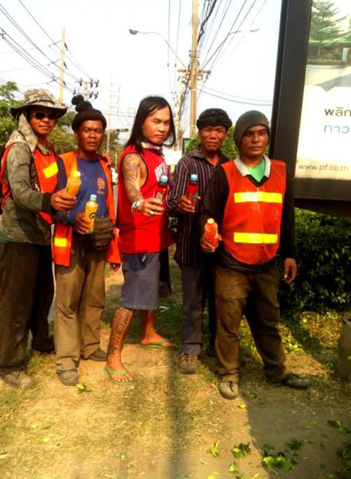 ชาวเน็ตร่วมบอกต่อแง่มุมดี ๆ ของตำรวจไทย ยังคงเป็นที่พึ่งพาของประชาชน