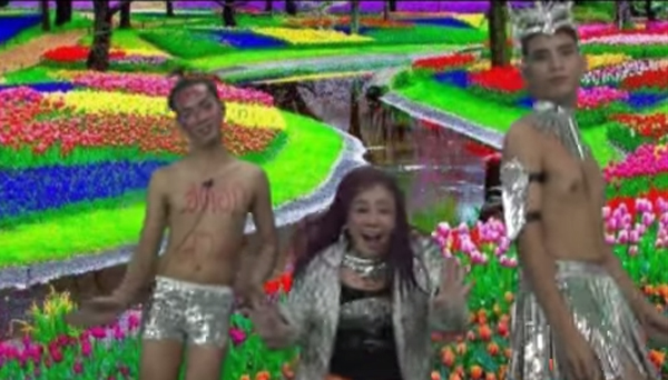 ลีน่าจัง คืนความสุข ออกลีลาเต้นเพลง เมรี แดนซ์กระจายลืมวัย หน้าอย่างเคลิ้ม...