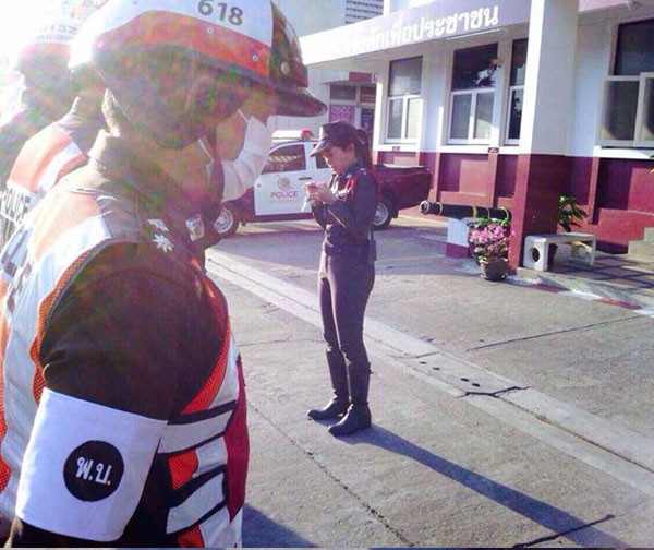 ภาพนี้บอกทุกเหตุผล.. ทำไมตำรวจจราจร สภ.เพชรบุรี ไม่เคยขาด-ลา-มาสาย