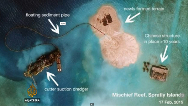 จีนรุกหนักพื้นที่พิพาท เดินหน้าถมทะเลสร้างรันเวย์