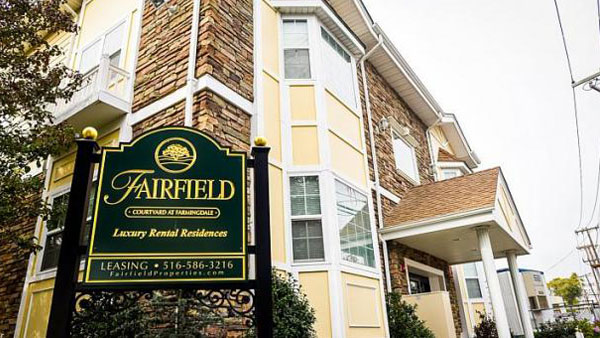 หนุ่มโรคจิตฆ่าตัดหัวแม่แท้ ๆ เตะเล่น ก่อนโดดให้รถไฟทับตาย